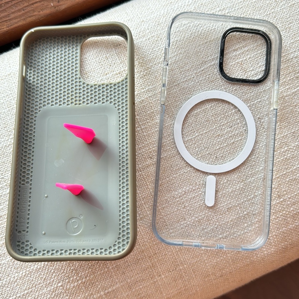 iPhone 12 Pro Cases - Picture 2 of 2
